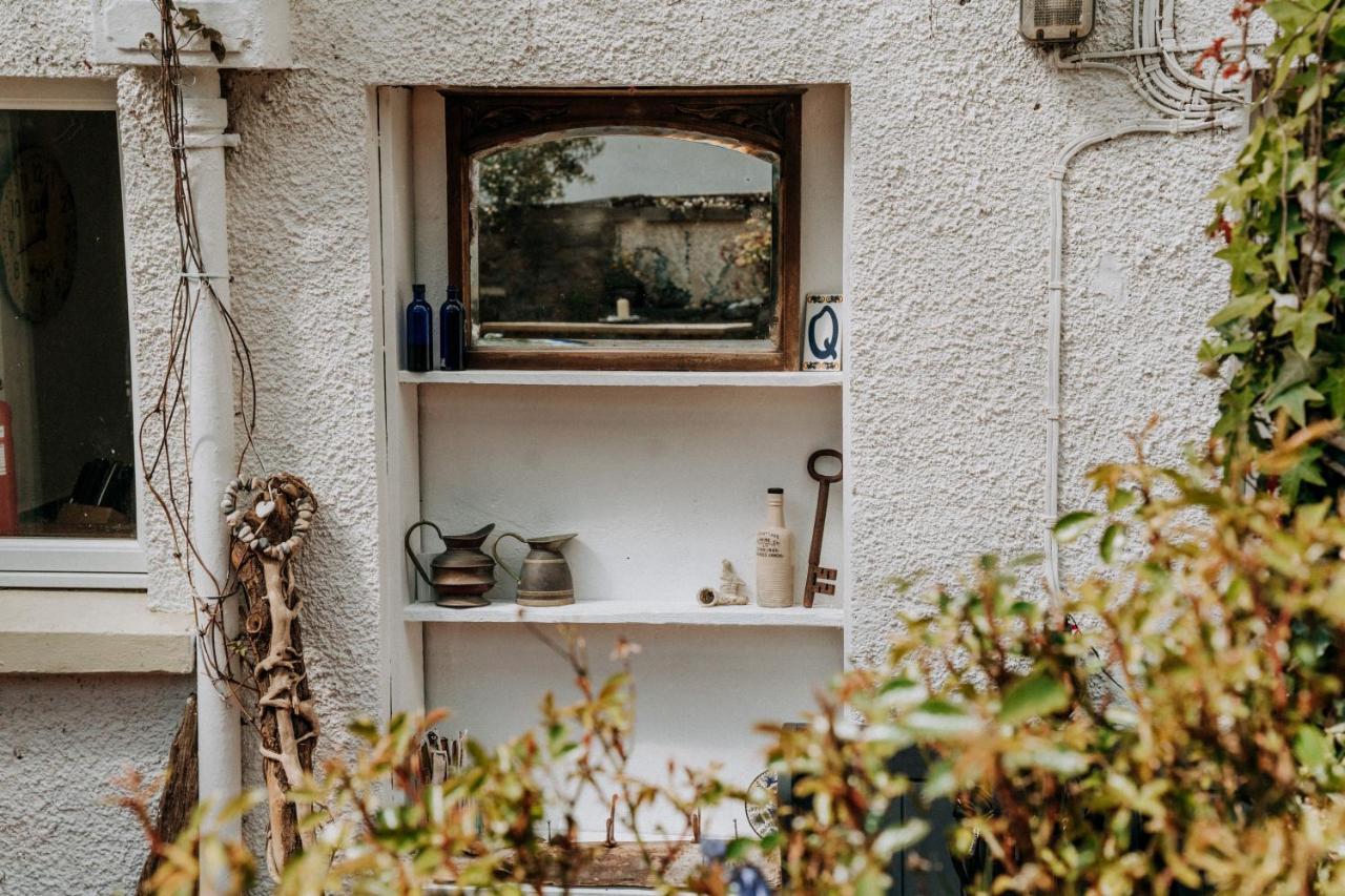 Hamilton Lodge - Cottage Sleeps 8 Fishguard Exterior foto